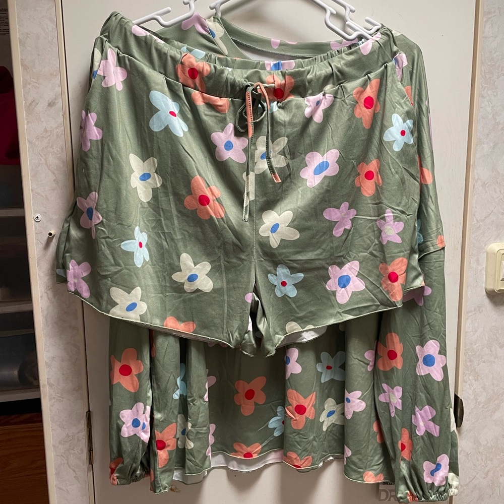 2x Floral Green Pajama Short Set